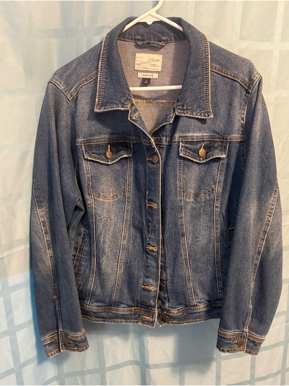 Universal Thread Women's Classic Blue Denim Jacket